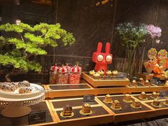 -雍容荟帝王蟹活龙虾展台自助(IFS黑金店)
