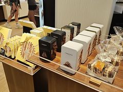 -Laderach 莱德拉(上海环贸iapm店)