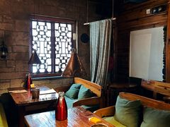 景观位-源一咖啡馆(麒麟巷步行街店)