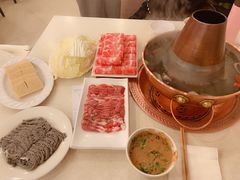 手工鲜羊肉-八先生涮肉房(三里河店)