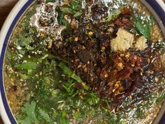 -云阿蛮云南生烫牛肉米线(奉贤路店)