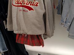 -ZARA(万达广场二七店)