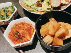 -铭牛烧肉·和牛海鲜自助(高新月牙湖店)