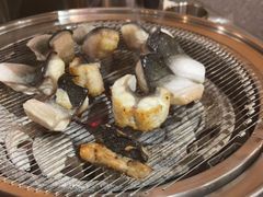 -围炉肉舍•炭烤活鳗•丹东海鲜烤肉(步行街店)