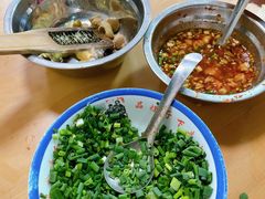 蘸料-烂厅下牛肉汤