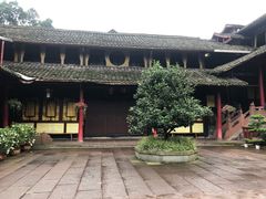 -峨眉山报国寺