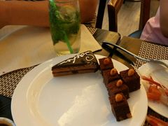 -东方红海鲜百汇(国际大厦店)