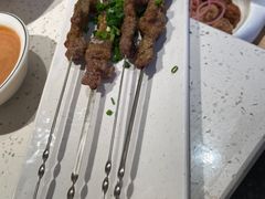 -三人行骨头王火锅(长寿店)