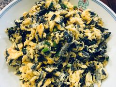 石耳炒鸡蛋-好灶头妈妈菜·柴火灶台鱼·千岛湖土菜地标美食