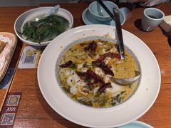-鱼亨小鲜酸菜鱼(大信店)