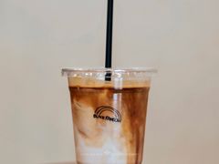 Latte-black rainbow coffee