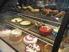 面包甜点陈列柜-DQ·蛋糕·冰淇淋(苏州中心店)
