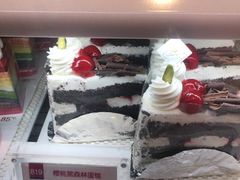 樱桃黑森林蛋糕-85度C(青岛闽江路店)