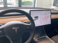 -TESLA 特斯拉(上海太古汇体验店)