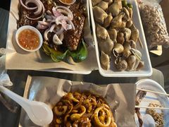 -东海岸人工湖美食村