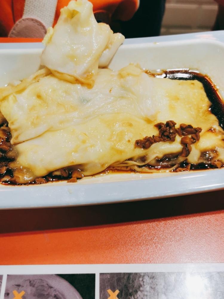 红荔村肠粉(白石洲5店)-"今天来深圳出差,到达目的地觉得好饿啊,吃.