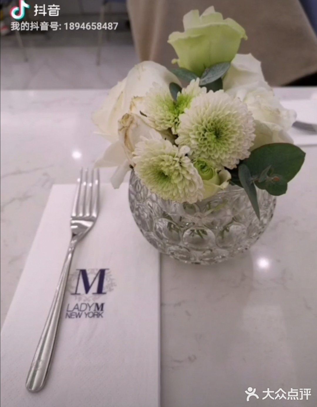 我非常喜欢千层，这次选择了Lady M甜品店真是正和