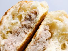 荔浦芋泥包-啊噗吐呦现场烘焙(麦凯乐店)