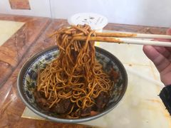 牛腩牛肚双拼热干面-牛师傅牛肉面(尚隆路店)