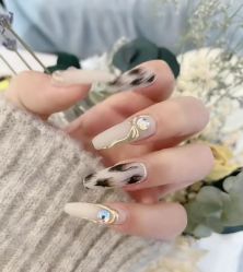-美甲日记美睫专业纹绣半永久