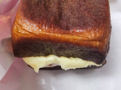 玫瑰芝士碱水吐司-PAOPAO Bakery&Café(港汇店)