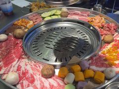 -哈哈碳都·牛肋条无限自助烤肉(宝龙店)