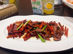 -新天明砂锅鱼头煲