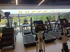 -超鹿运动(达信大厦店)