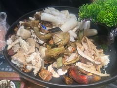 -一朵菌·野生菌探索家火锅(南亚店)