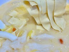 -小六鱼你.下饭酸菜鱼(益田假日广场店)
