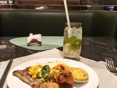 -东方红海鲜百汇(国际大厦店)