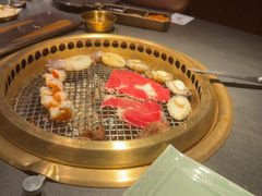 -铭牛烧肉·和牛海鲜自助(高新月牙湖店)