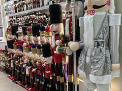 -义乌小商品批发市场(中国小商品城·篁园服装市场店)