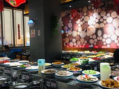 自助取餐区-钱小主·自助回旋烤肉火锅餐厅(东方新天地店)