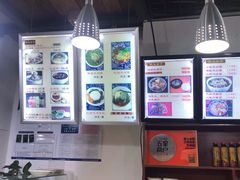-陇上全荟兰州传统牛肉面(延吉路店)