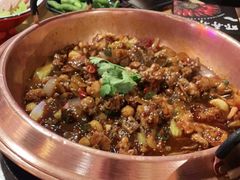 -虾弄弄海派小龙虾·牛羊蝎子火锅