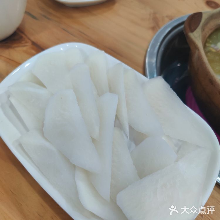 藏在吕厝的小店没想到这么火爆 一到晚上就座无虚席
