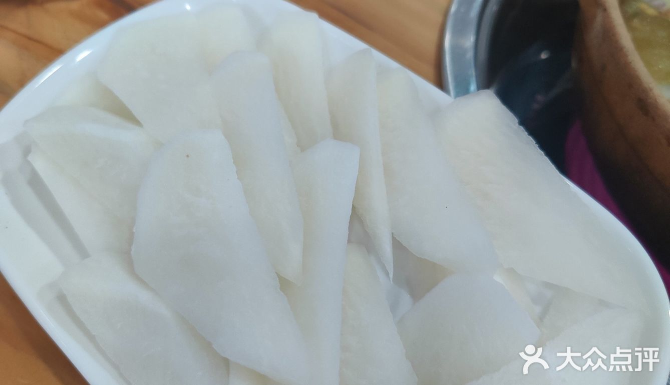 藏在吕厝的小店没想到这么火爆 一到晚上就座无虚席