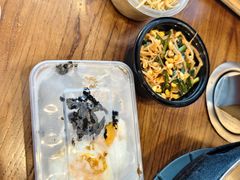 -明洞阿姨·韩式酱蟹烤肉·创意料理(方庄店)