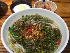 酸辣鸡杂粉-肆姐面粉馆(坡子街店)