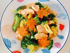 -爱月宝月嫂·育儿嫂(哈尔滨总店)