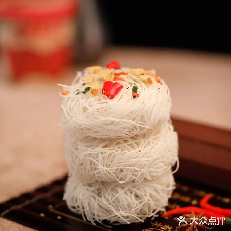 上客莱酸辣粉：让食物回归到好吃的本质