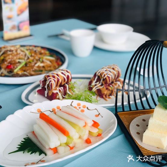 云顶阁餐厅(地王国际财富中心店)