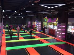 -酷跳蹦床主题公园(万胜广场店)
