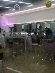 -Mix Boom Hair salon