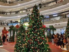 -Laderach 莱德拉(上海环贸iapm店)