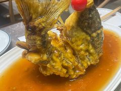 糖醋鲤鱼-闫府私房菜·百年鲁菜(恒隆店)