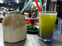 -黄亚华小食店(Jalan Alor)