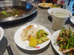 -忘情水鱼头·鲜鱼火锅(滨江中路店)