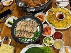 -喇喇排骨火锅·传统韩式脊骨汤(望京西园总店)